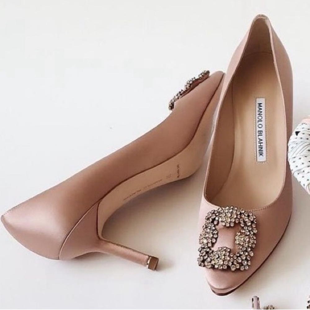 Manolo Blahnik Hangisi Crystal Buckle Pump - Picture 4 of 15